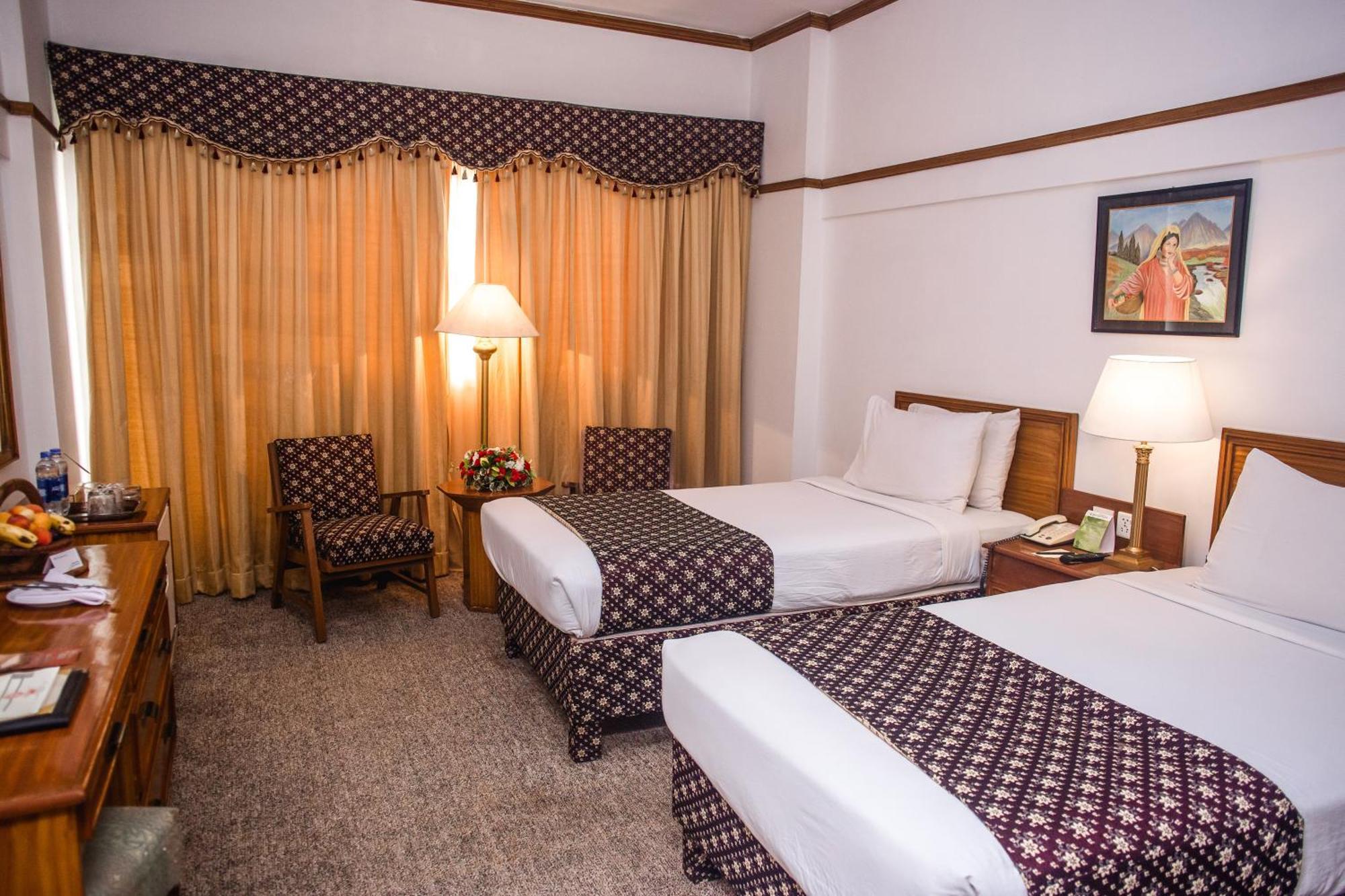 Mehran Hotel Karachi Exterior photo