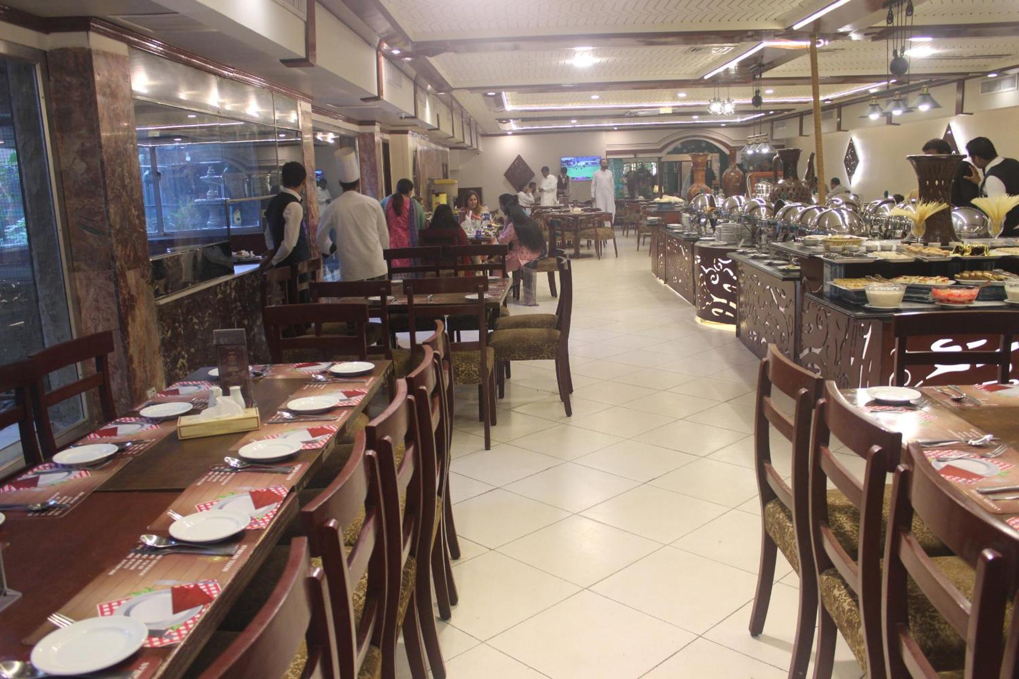 Mehran Hotel Karachi Exterior photo