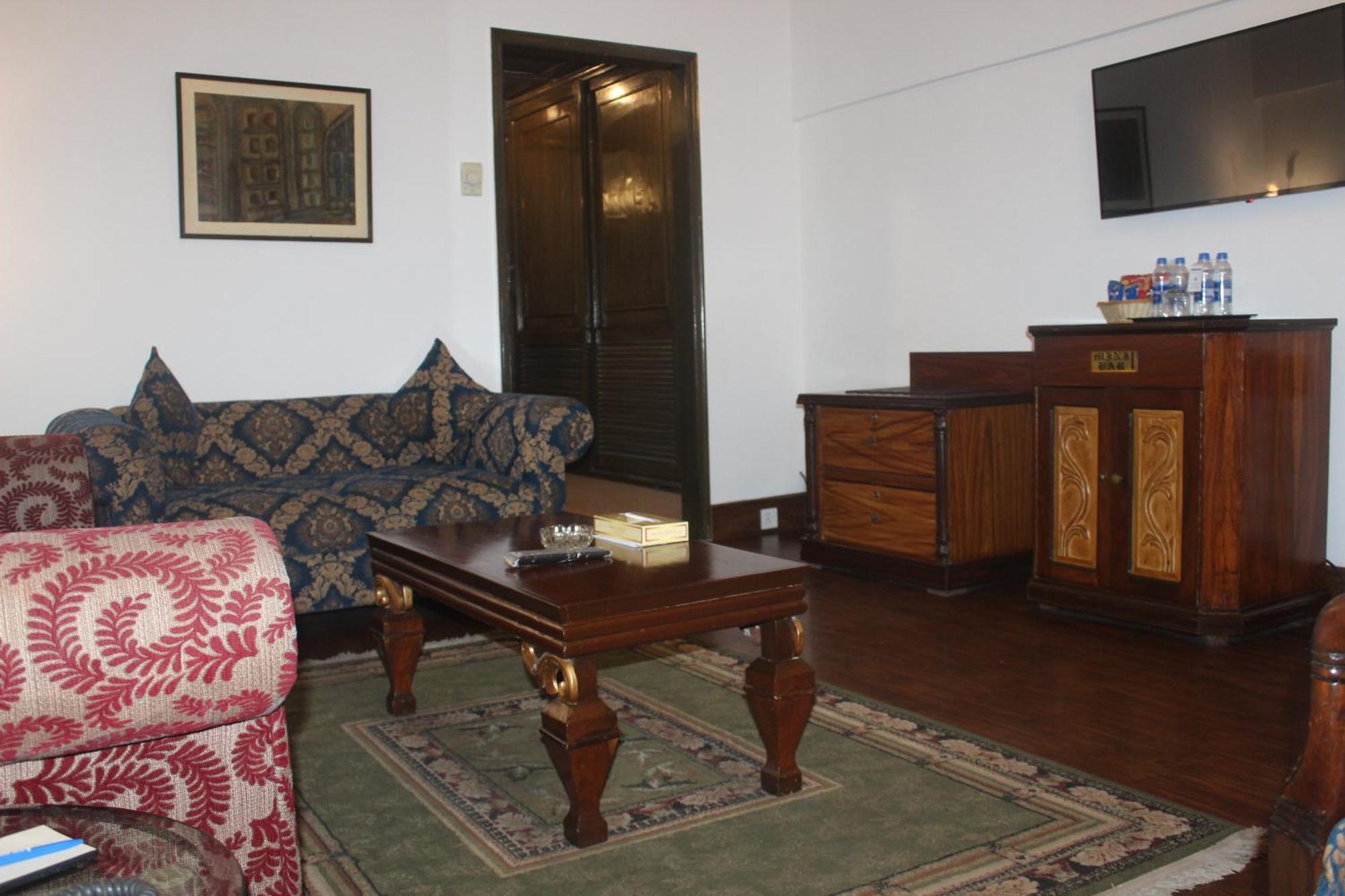 Mehran Hotel Karachi Exterior photo