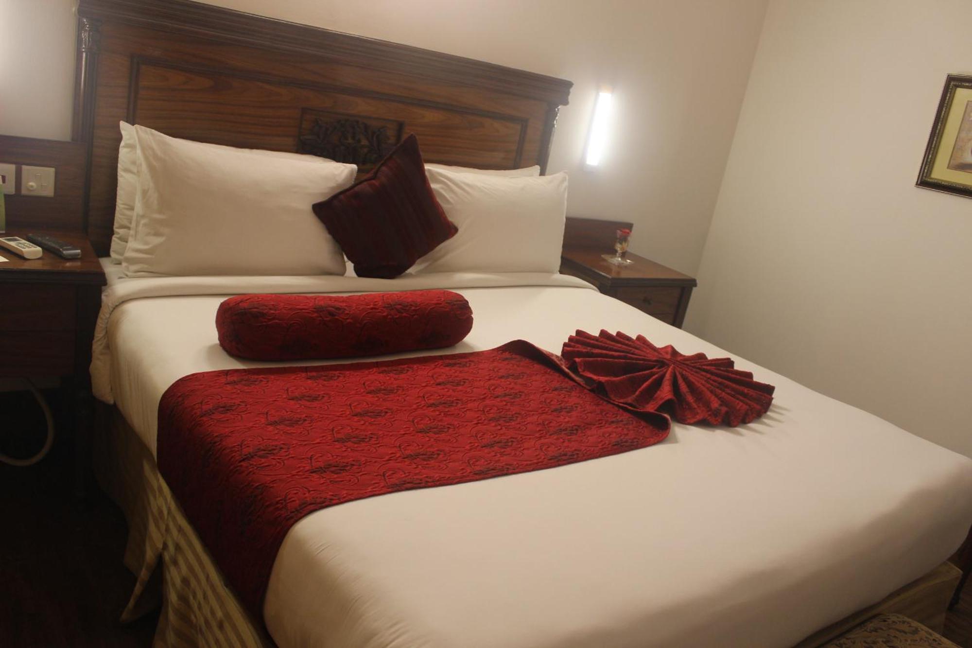 Mehran Hotel Karachi Exterior photo